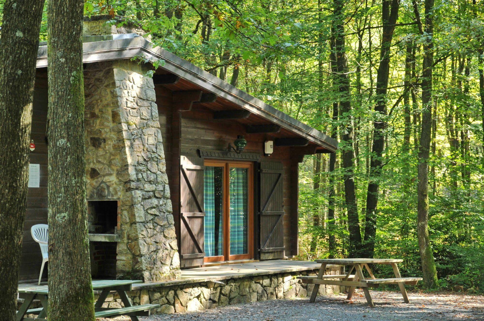 Village De Vacances D'Oignies Экстерьер фото