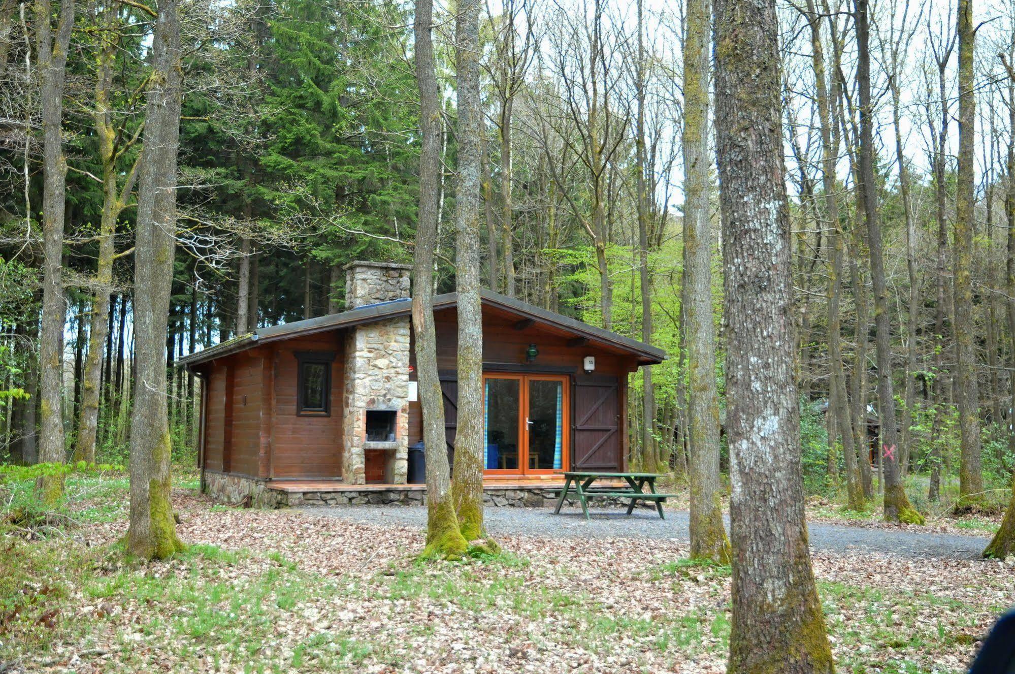 Village De Vacances D'Oignies Экстерьер фото