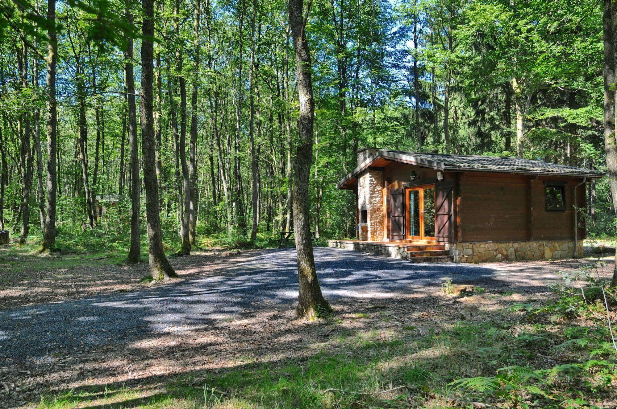 Village De Vacances D'Oignies Экстерьер фото